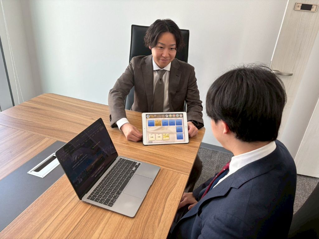 POSシステムのデモ説明シーン